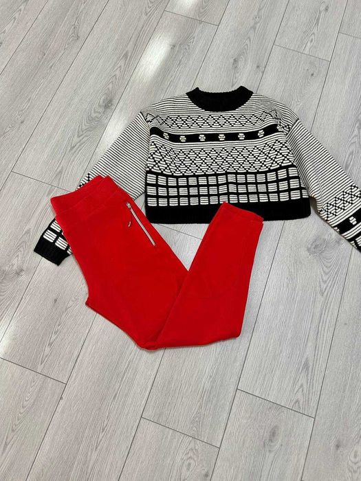 Жіночі спортивні укорочені M-L стан нових