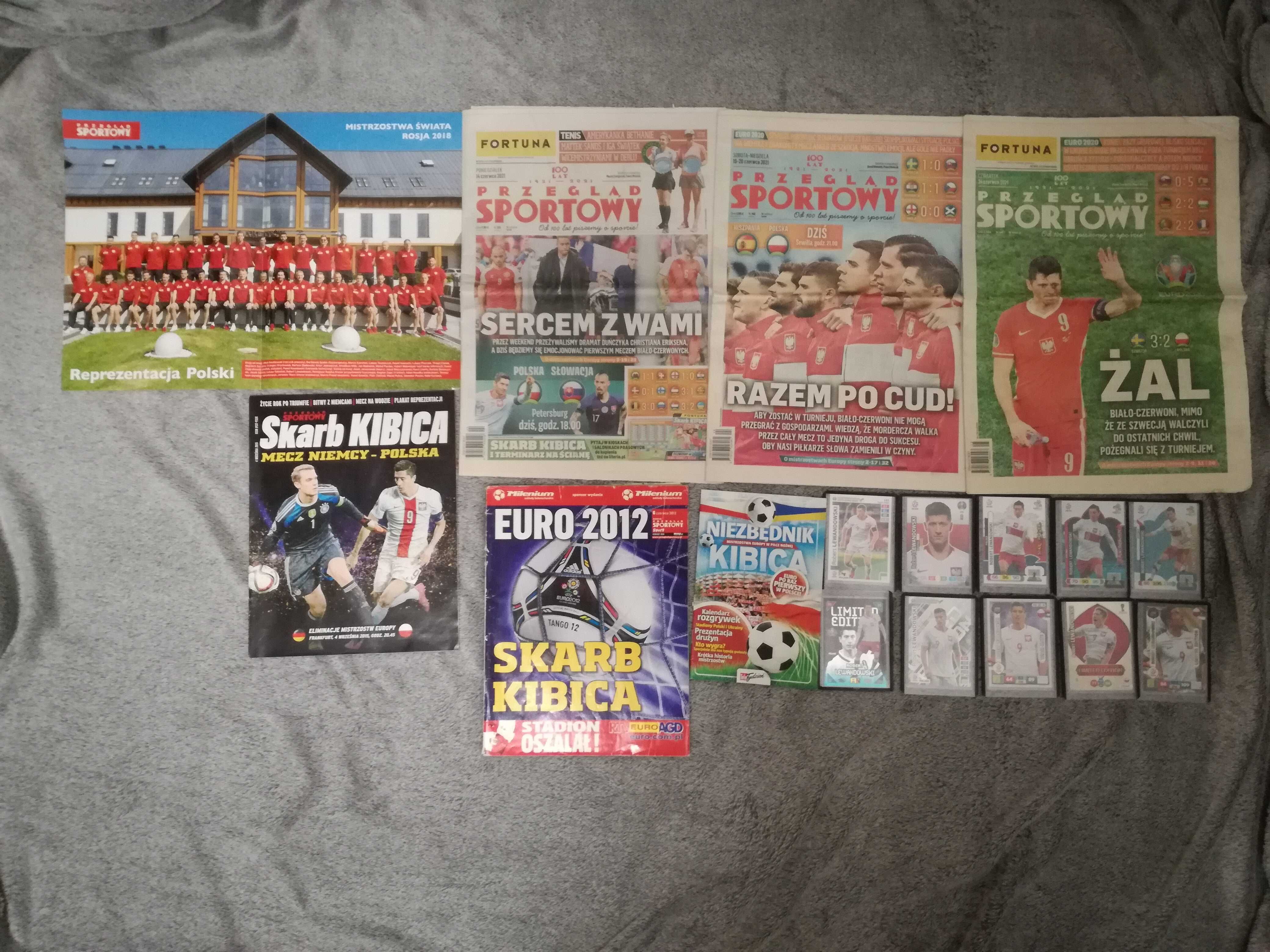Kolekcja Robert Lewandowski ponad 200 elementów, gazety/bilety/gadżety