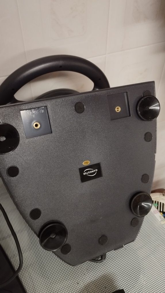 Volante PSX PlayStation 1 e 2 Dual Force Simulador