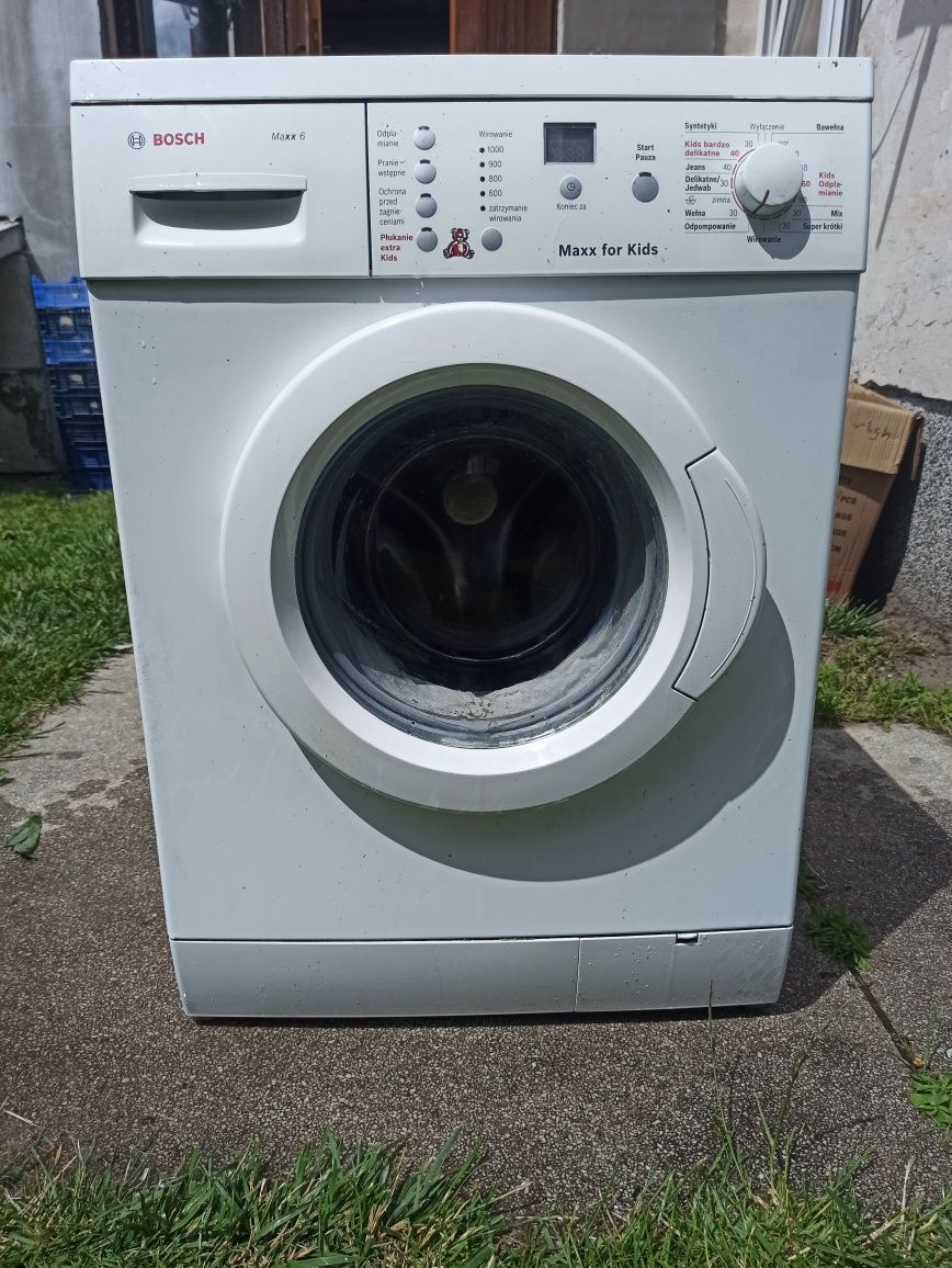 Sprzedam pralkę Bosch ta pralka whirlpool
nie działa