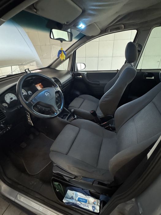Продам свій Opel Zafira Sport 2.0dti