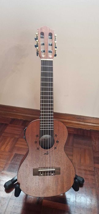 Guitarlele electro-acústica Naneki GKL-2801