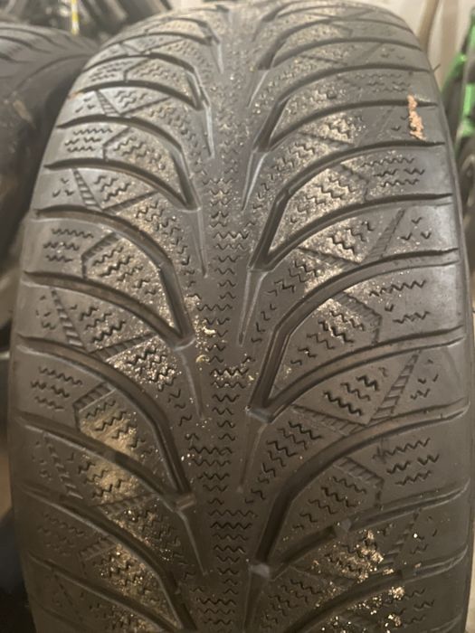 Шини зимові Continental 205/55 r16