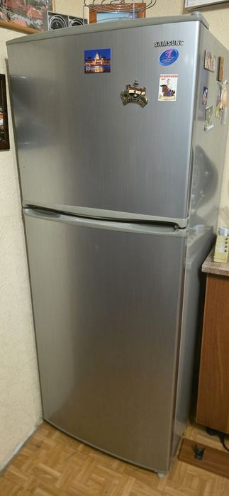 Холодильники робочі від власника побутові