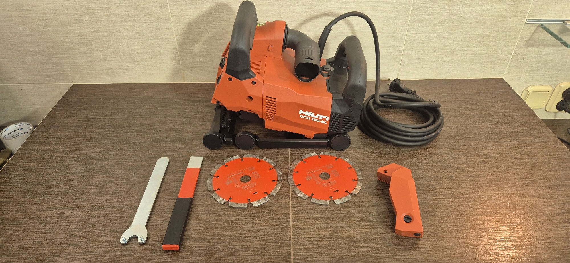 Hilti DCH 150-SL bruzdownica 2400W