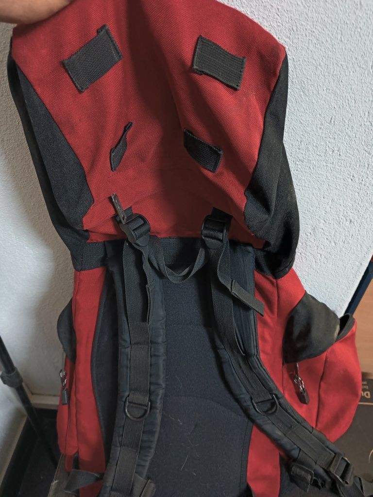 Mochila 30L vermelha