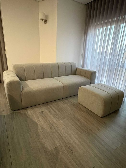 Sofá + Puff da marca Cabeceiras