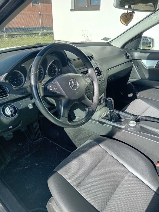 Mercedes-Benz Klasa C200 Avantgarde 2.2D