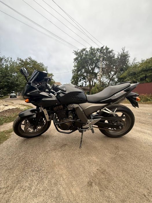 Продам мотоцикл KAWASAKI Z 750S