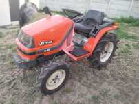 Kubota ASTE 4x4 minitraktor