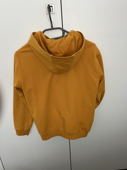 Casaco e t-shirt
