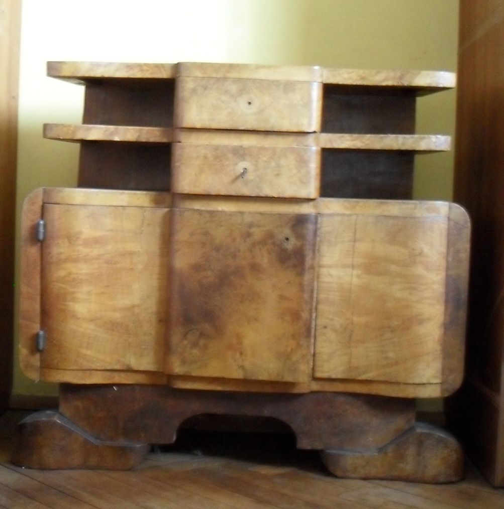 Szafa drewniana kalwaryjska z lat 40- tych