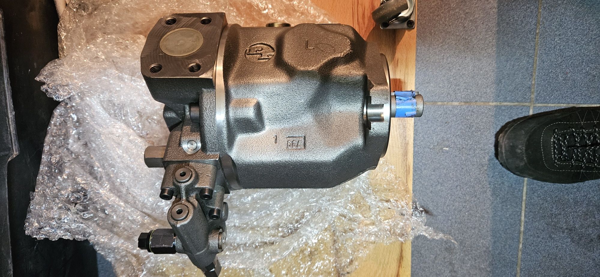 Korpus dekiel wałek tarcza regulator  rexroth  a10vso28