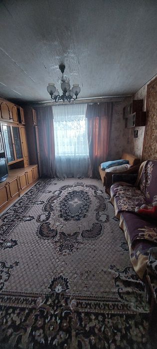 Сдається 2 кімнатна квартира в гарному районі