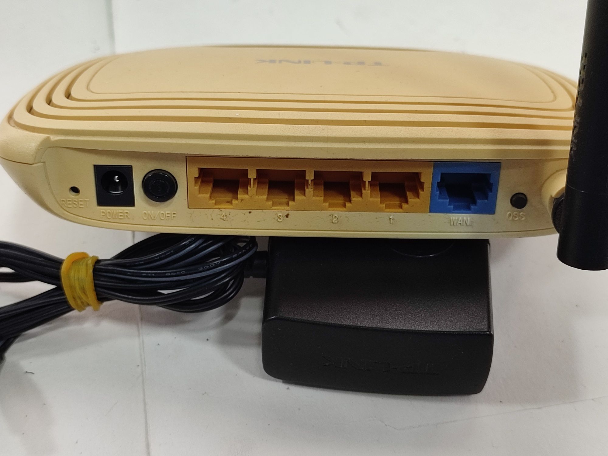 Роутер TP-Link TL-WR740N