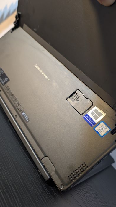 Dell 5290 LTE sim 4g latitude 2-1 i5-8350u 8 ram 256 ssd uhd 620