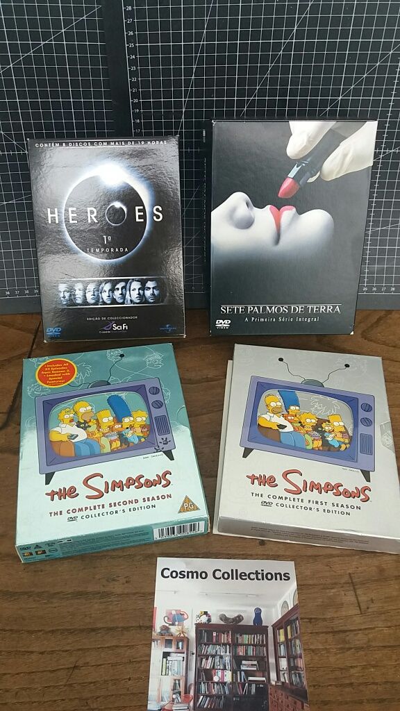 Box Dvds Heros, the Simpsons e Sete Palmos de Terra