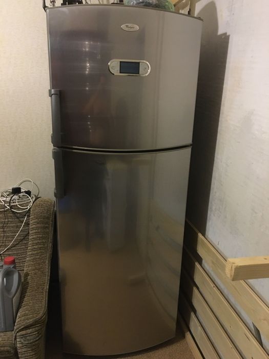 Холодильник Whirpool