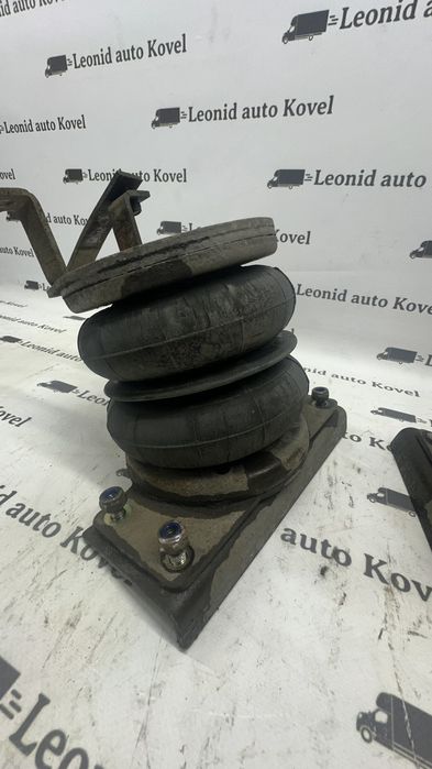 Задні пневмоподушки на Renault Master