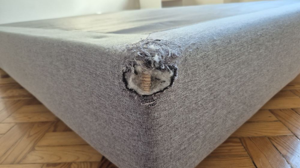 Cama de casal - cinza claro