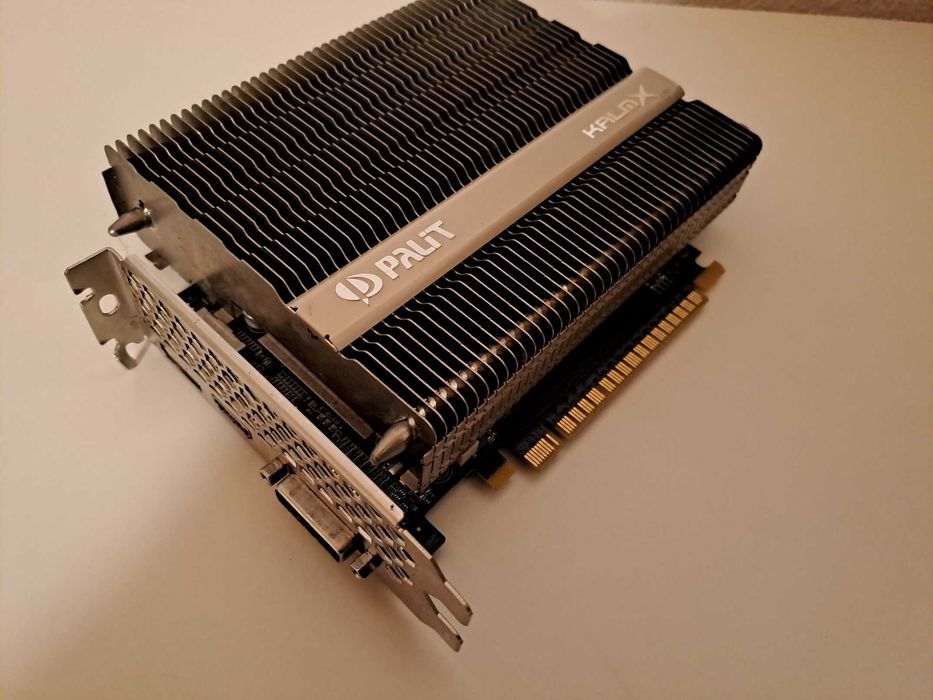Placa gráfica Palit Kalmx Nvidia GeForce 1050 Ti (versão fanless)