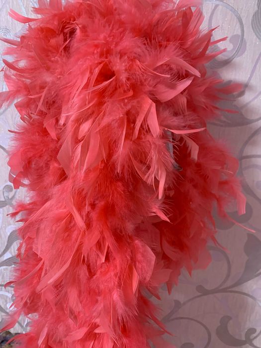 Карнавальное большое розовое БОА из лебяжьих перьев и пуха
