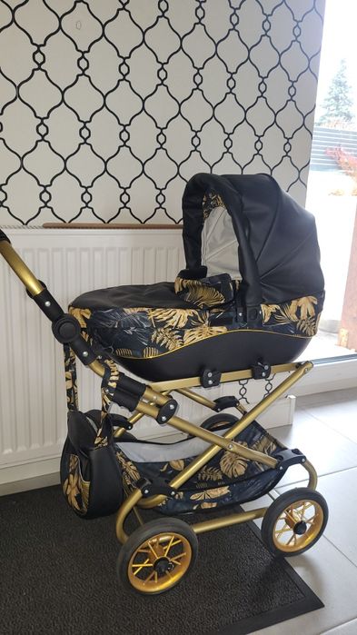 Duży wozek dla lalek z regulowana rączką
Wózek w styl