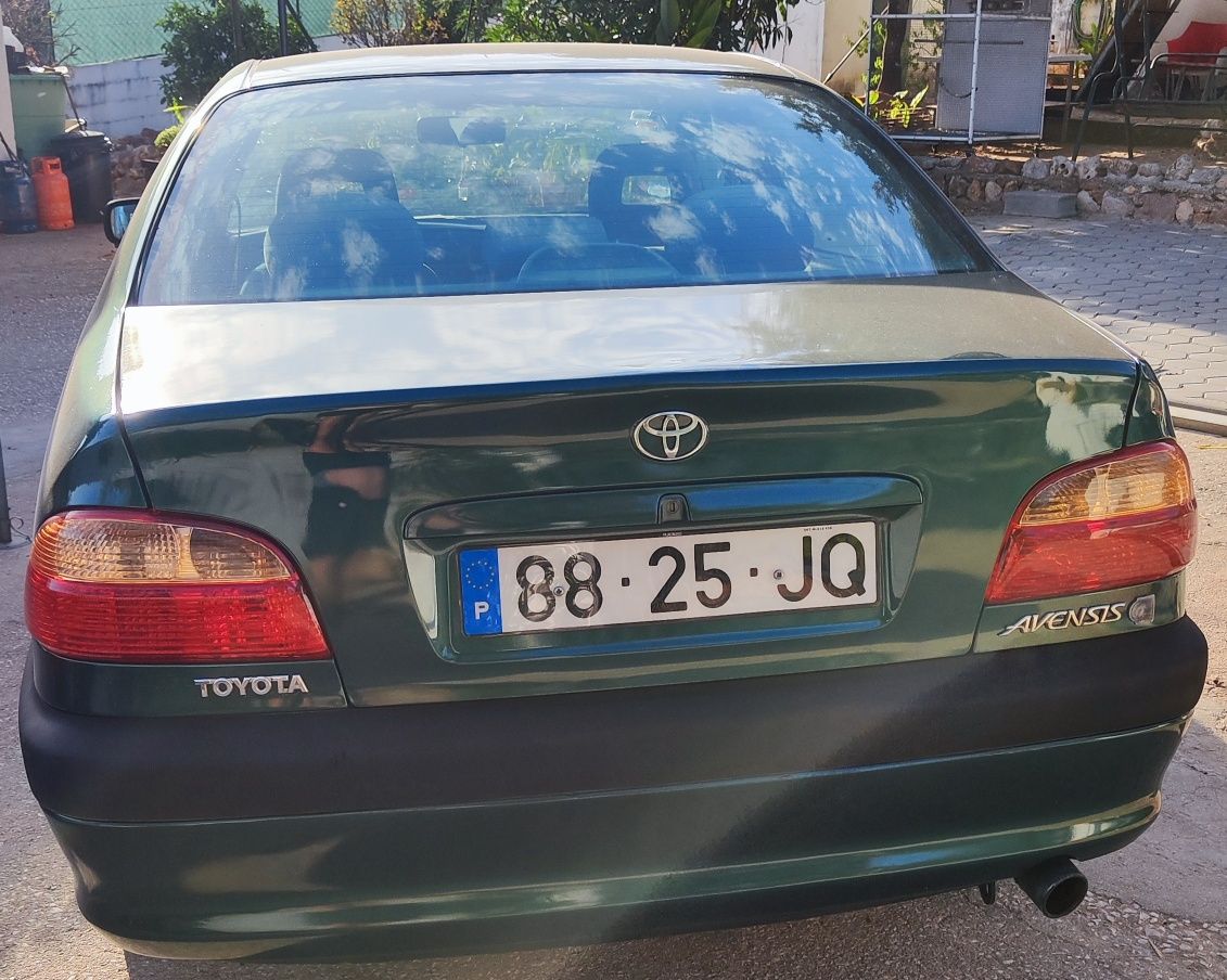 Toyota Avensis 1.6i