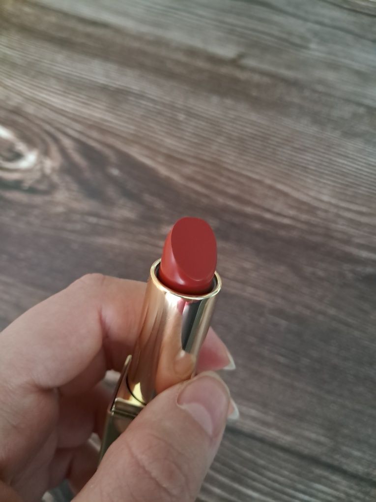 Pomadka Estee Lauder Pure Color Envy Matte 333 Persuasive