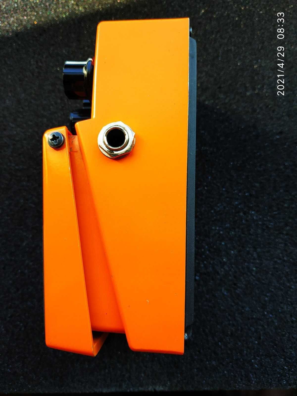 BOSS DS-1 "orang"