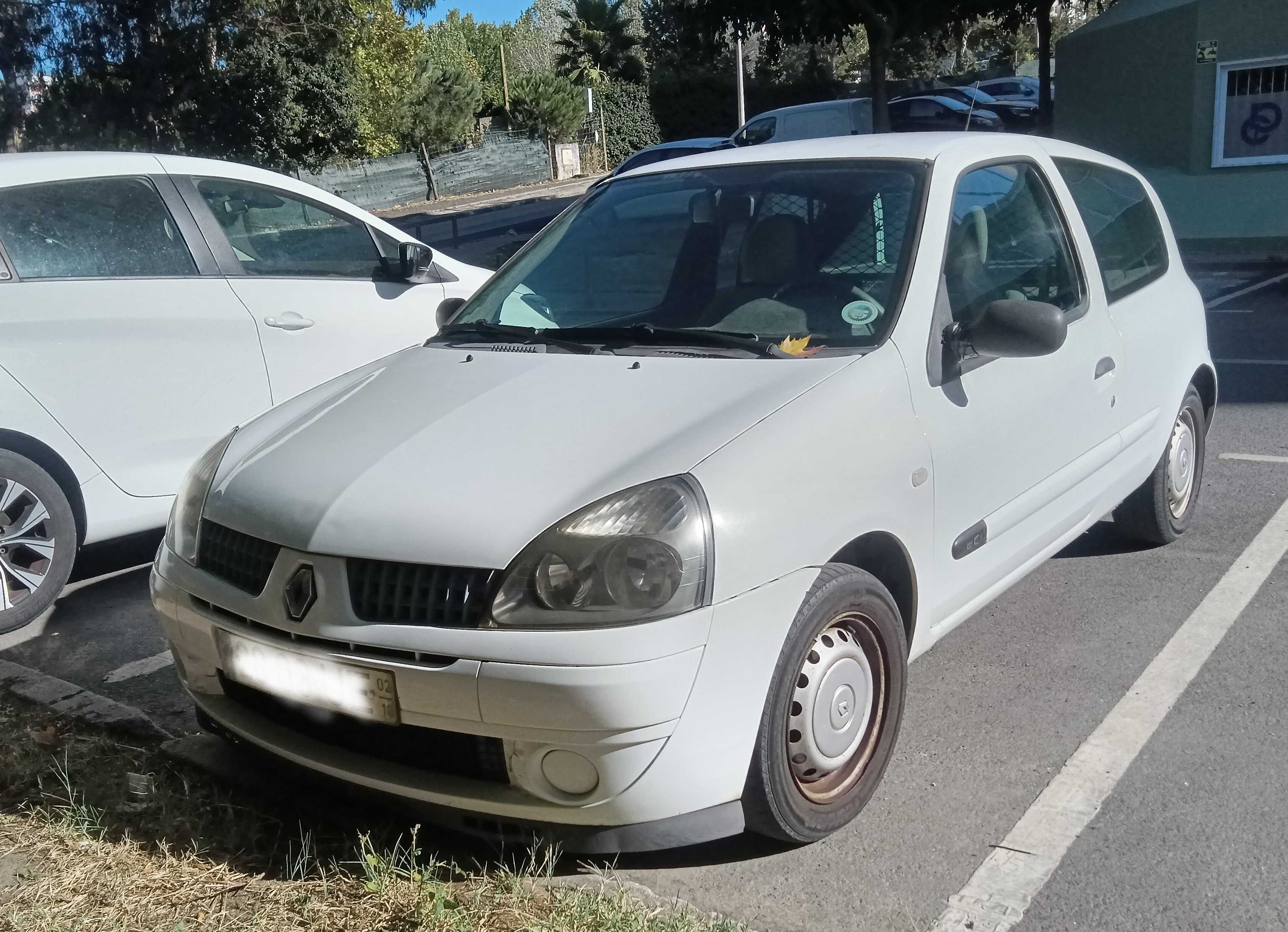 Renault Clio (comercial) usado