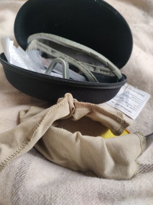 Тактичні окуляри.