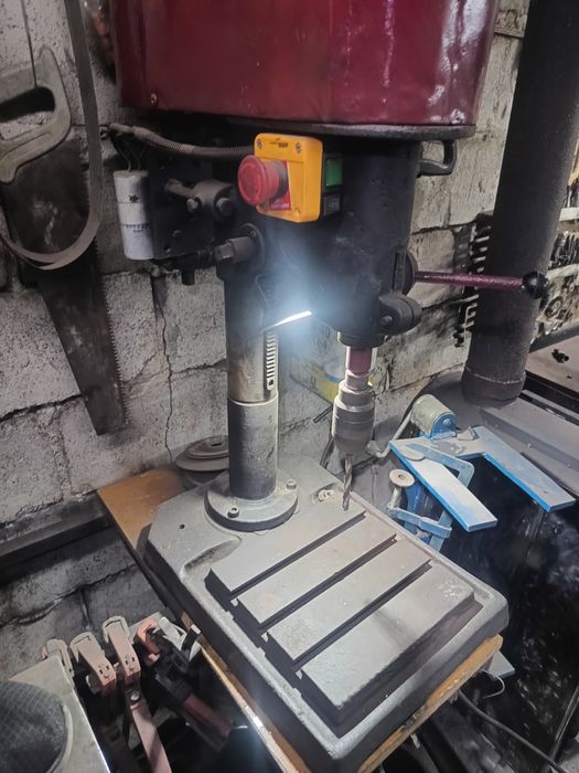 Продаю сверлільний