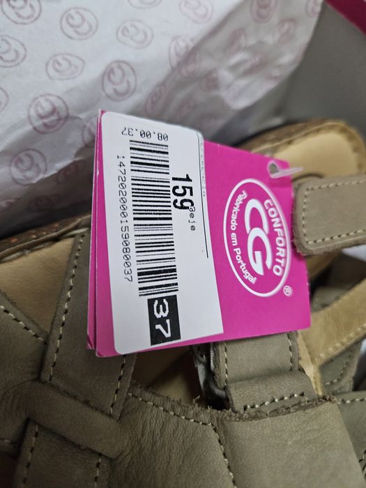 Vendo sandálias senhora