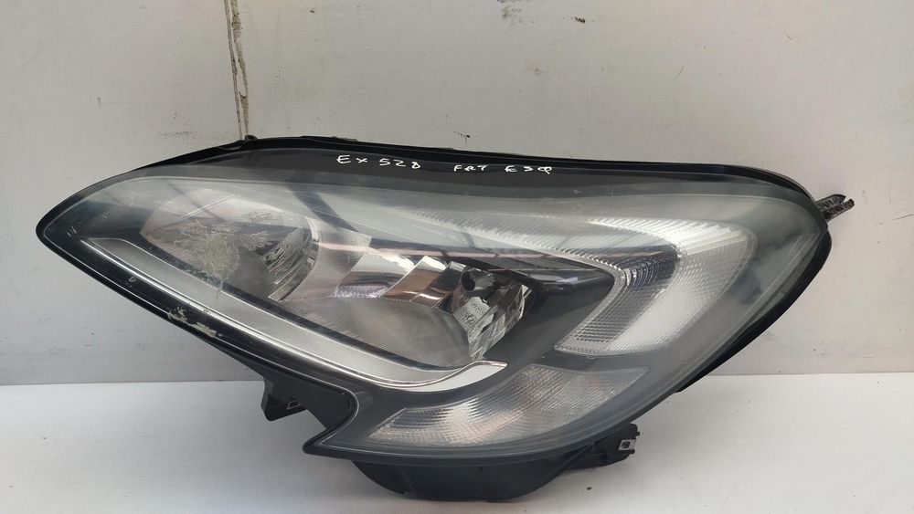 Ótica / farol esquerda OPEL Corsa E