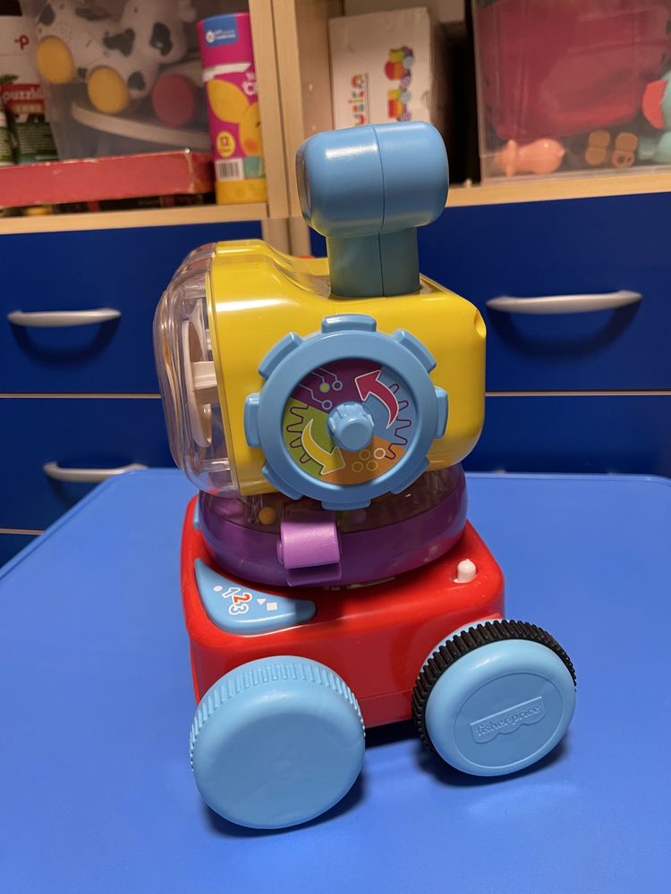 Робот Fisher Price