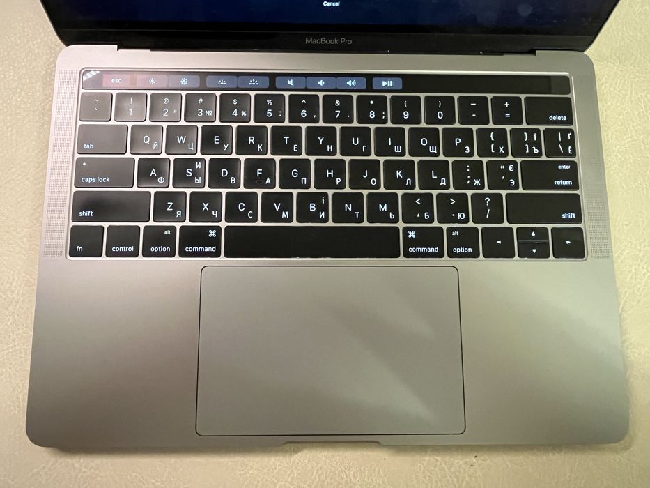 MacBook Pro 13” A1706 – do wymiany ekranu