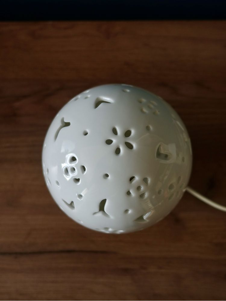 Lampa lampka nocna ceramiczna kula ażurowa lampka dziecięca