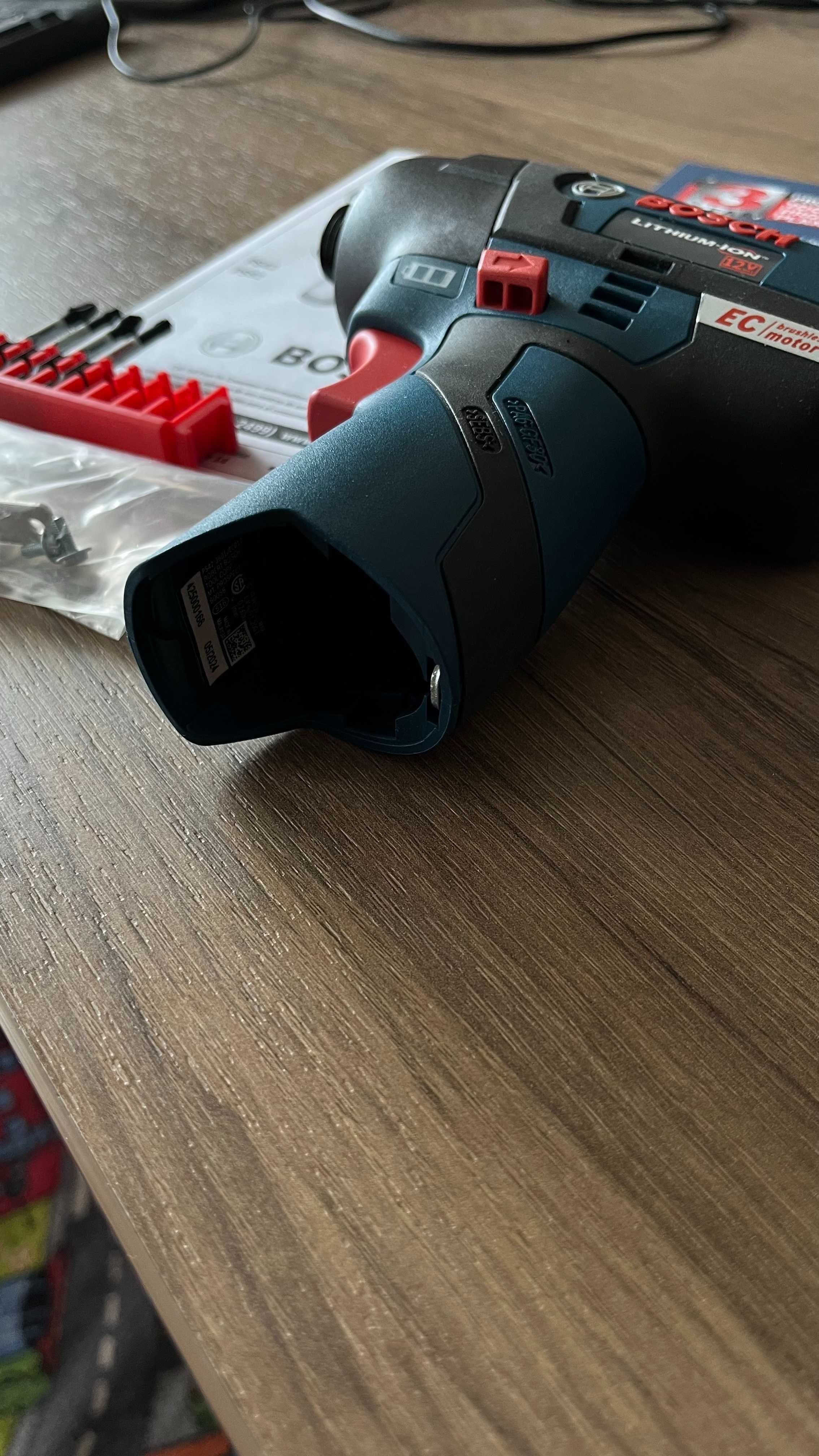 Акумуляторний шуруповерт Bosch 12В Li Bosch PS42N / GDR 12V-110
