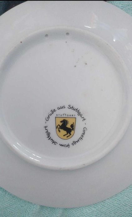 Prato raro alemão da marca "Stuttgart"
