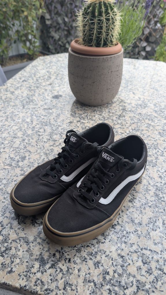Tênis - Sapatilhas Vans Ward - Tamanho 43 - Preto Castanho
