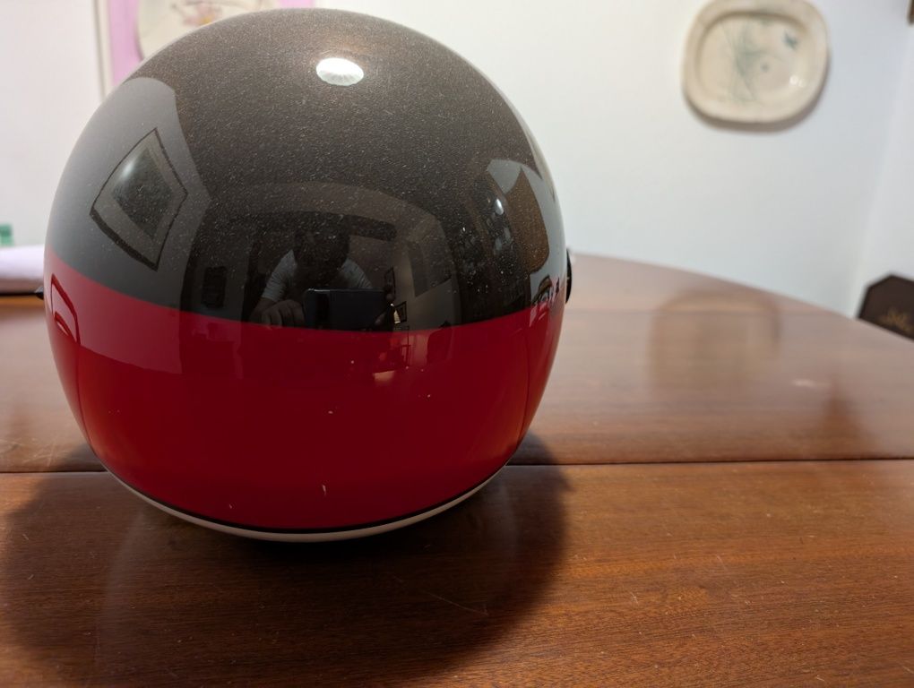 Capacete aberto Nexx. O tamanho é XL.