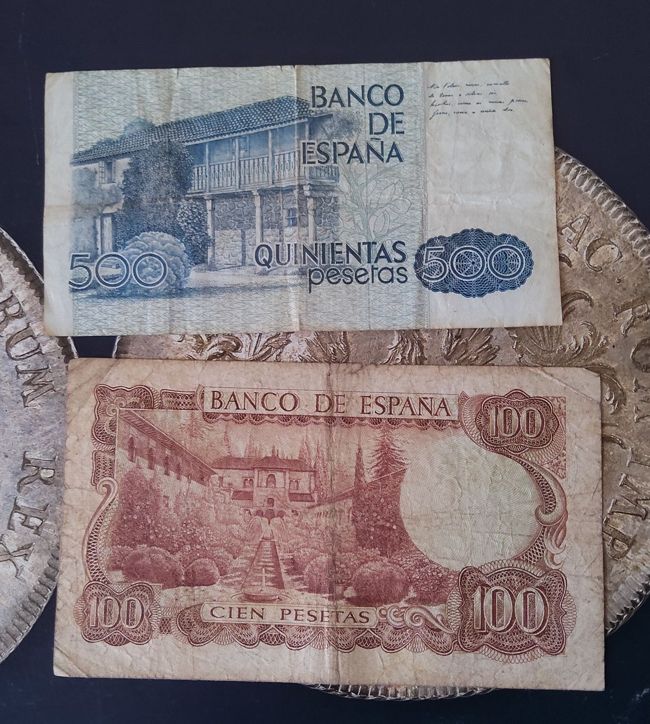 26225#Espanha lote 2 notas 100/500 pesestas 1970/79

Preço: € 5,