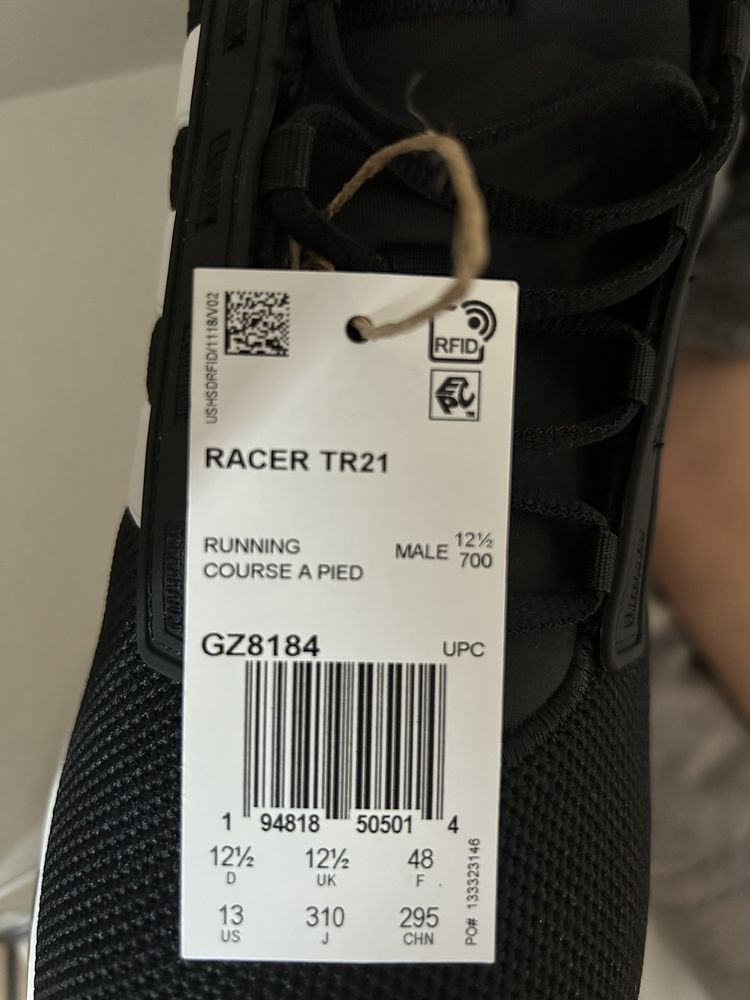 Кросівки Adidas RACER TR21