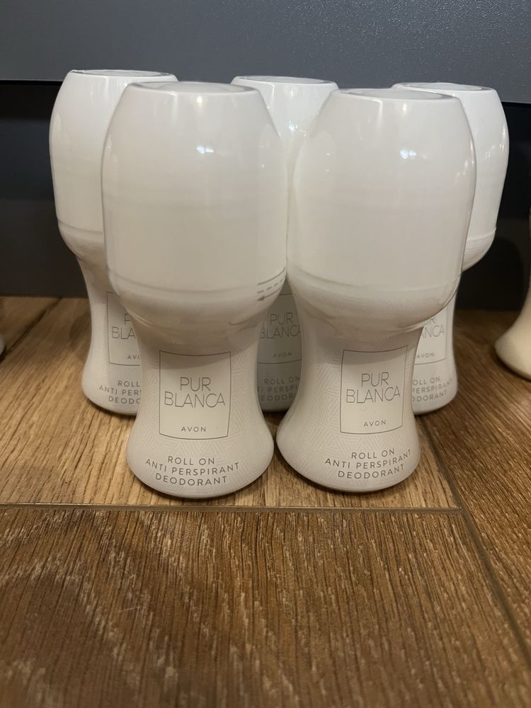 Avon Dezodorant w kulce little black , pur blanca , perceive