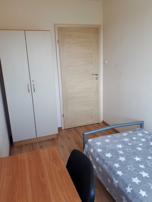 Pokój 1 - osobowy w mieszkaniu studenckim ul. Osińskiego