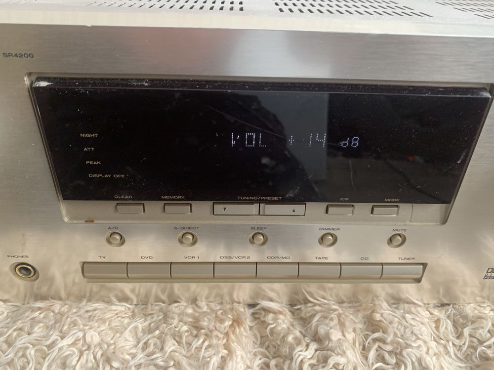 Amplituner Marantz SR4200