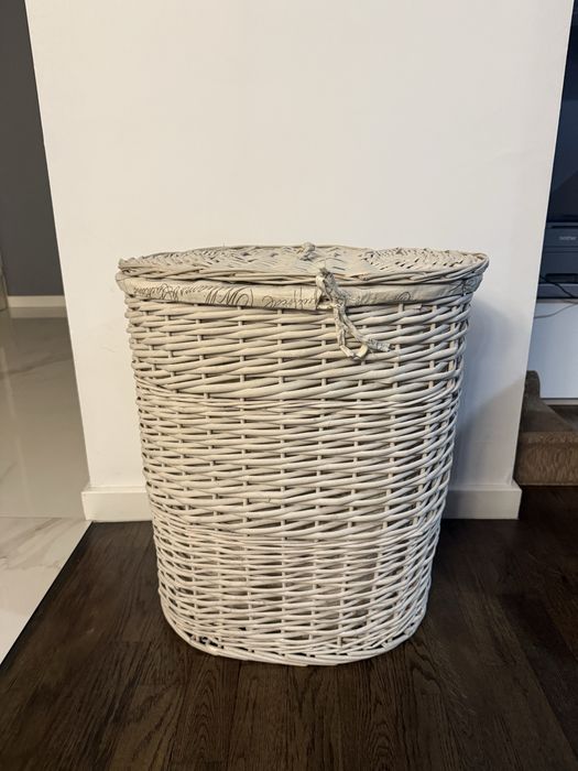 Kosz wiklinowy na bielizne