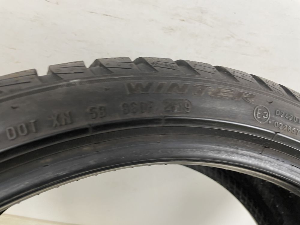 215/40R18 89V Pirelli Sottozero 3