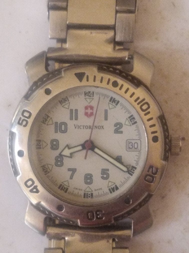 Часы Victorinox 4.566 SWISS MADE